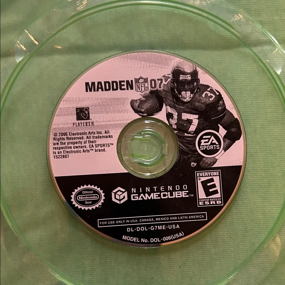 Nintendo GameCube Madden NFL 07 Disc - Black and Green